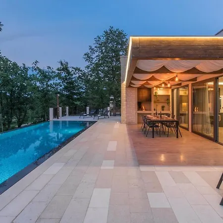 Villa Lanka - Large Infinity Pool *