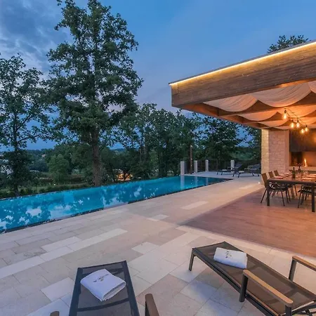 Lanka - Large Infinity Pool Βίλα