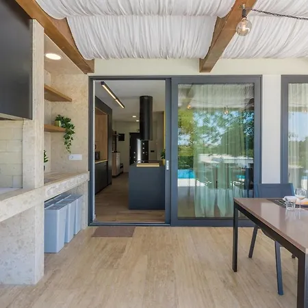 Lanka - Large Infinity Pool Villa Sveti Petar u Sumi