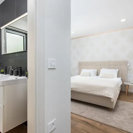 Lanka - Large Infinity Pool Villa Sveti Petar u Sumi