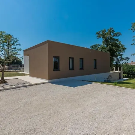 Villa Lanka - Large Infinity Pool *