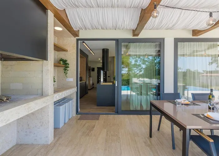 Lanka - Large Infinity Pool Vila Sveti Petar u Sumi