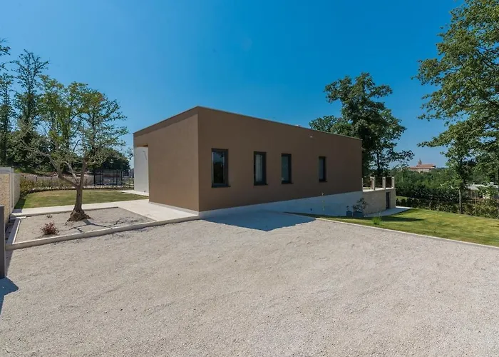 Vila Lanka - Large Infinity Pool *